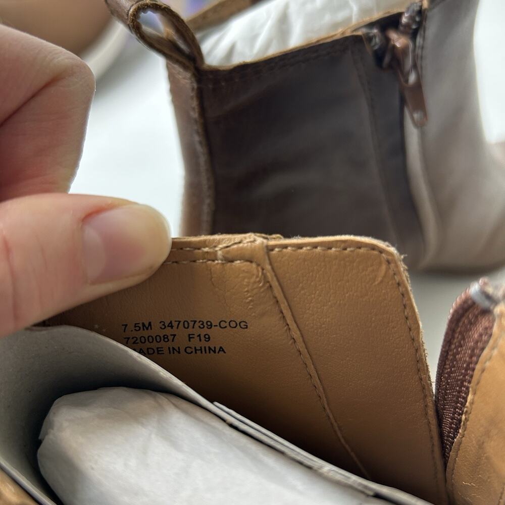 FRYE AND CO. Brown Leather Ankle Booties - Picture 4 of 7